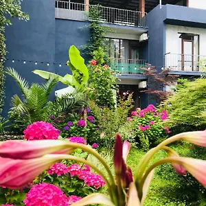 buradan rezervasyon yapın
