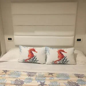 https://noi-due-hotel.riccione-hotels.org